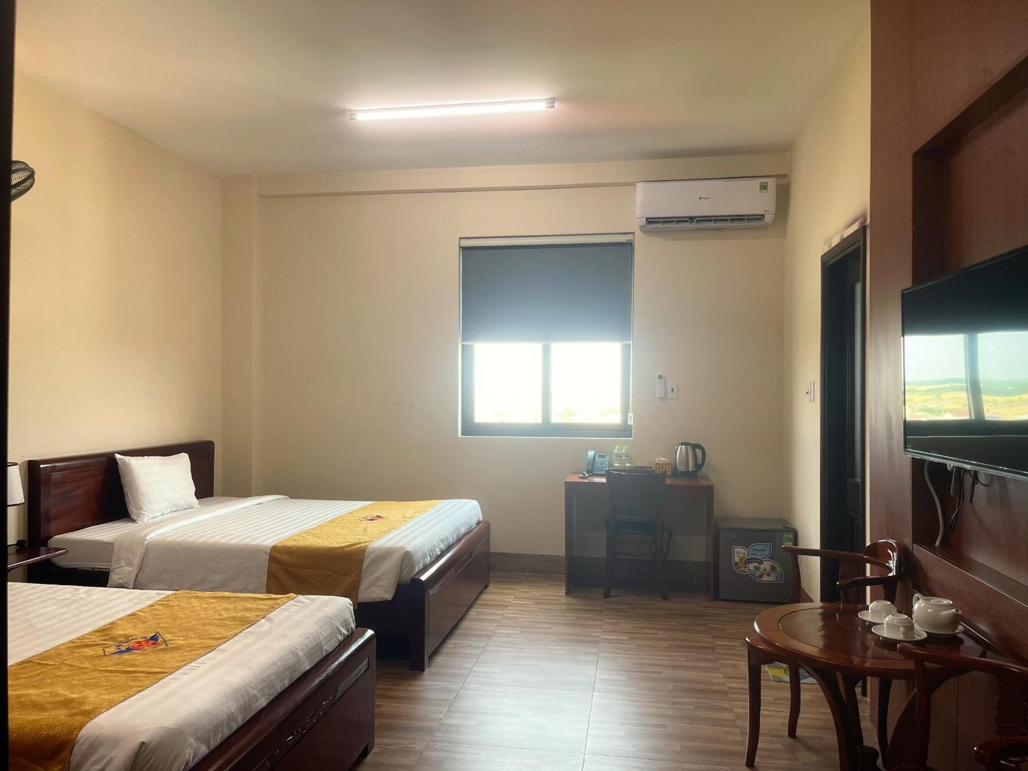 Khach San Hoa Binh Quang Tri Hotel Dong Ha Exterior foto
